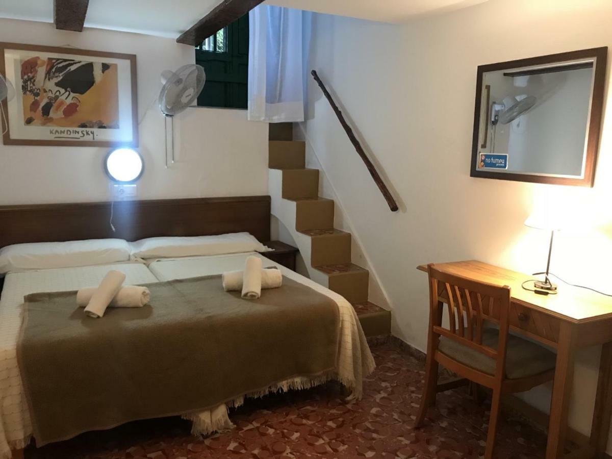 Отель Casa De Huespedes La Pena Ибица Экстерьер фото
